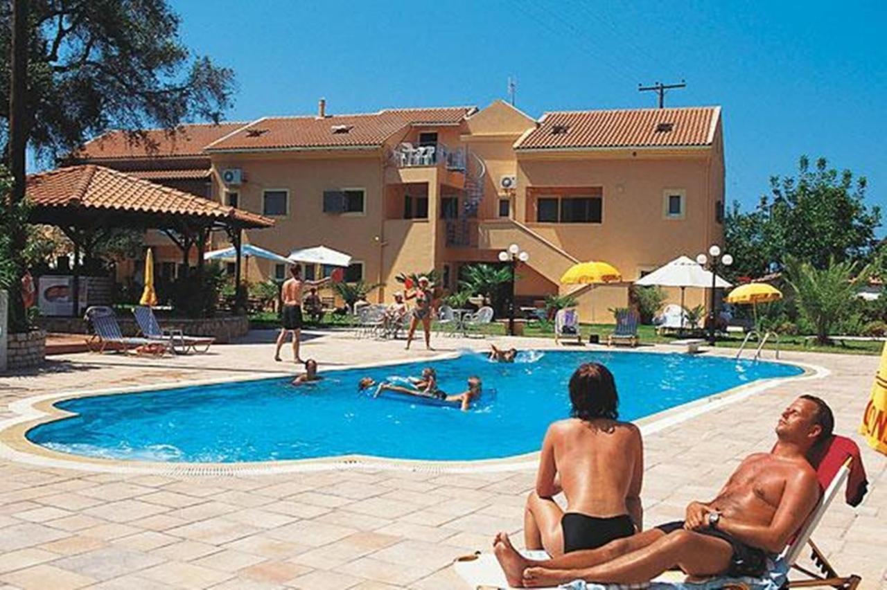 Poseidon Suites By Corfuescapes Agios Gordios  Buitenkant foto