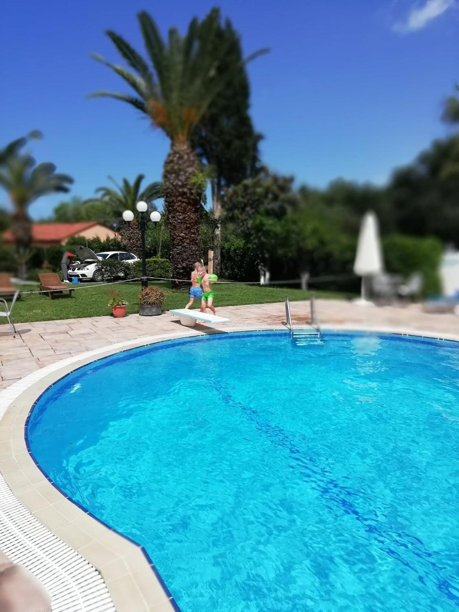 Poseidon Suites By Corfuescapes Agios Gordios  Buitenkant foto